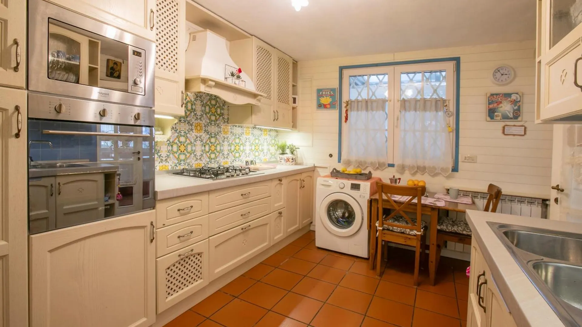 Maison Renee Viareggio 0*,  Italien