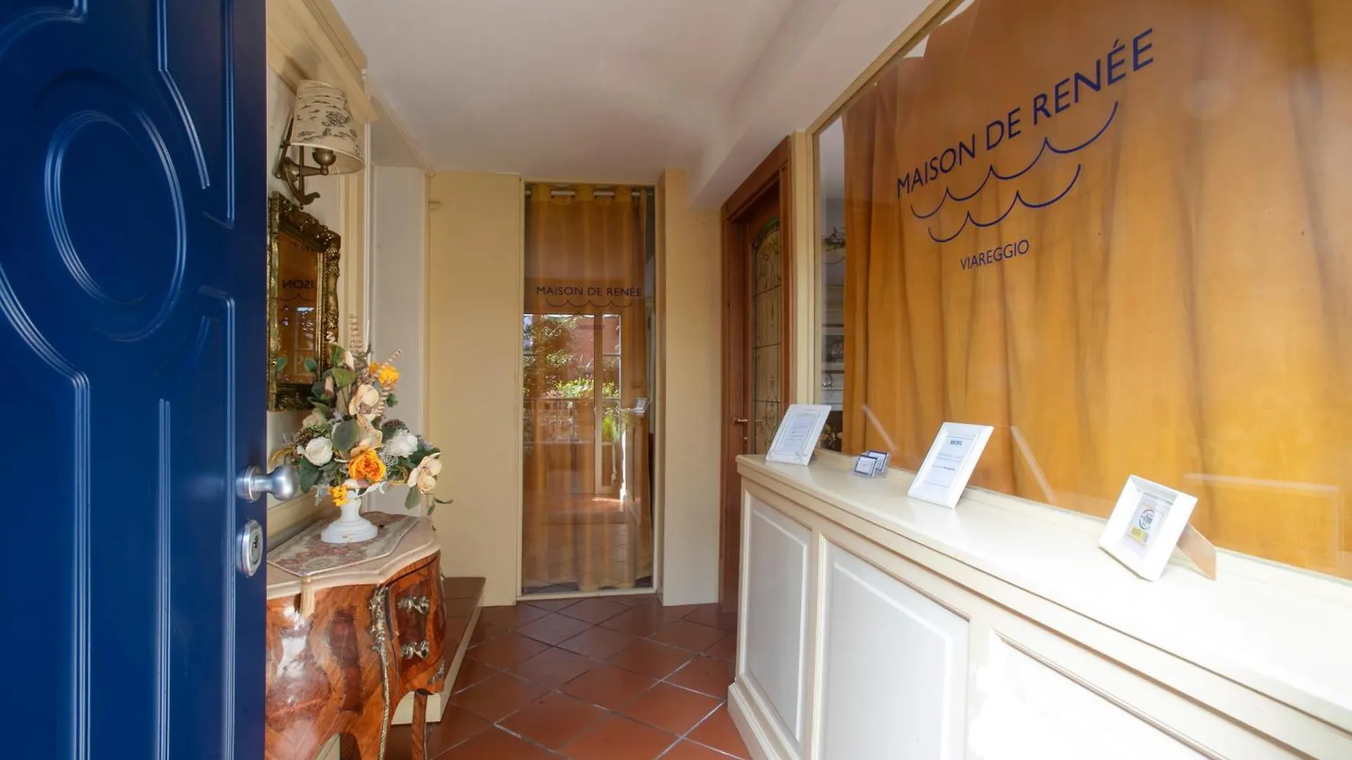 Maison Renée Viareggio